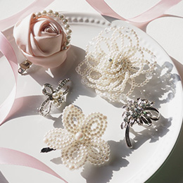 ブローチ・コサージュ