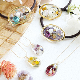 誕生石アクセサリー