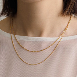 チェーンネックレス