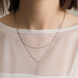 チェーンネックレス