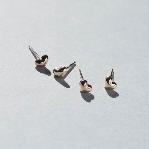 ピアス