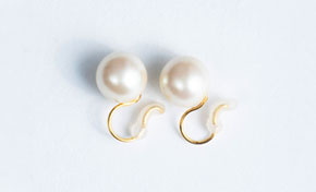 イヤリング・イヤーカフ