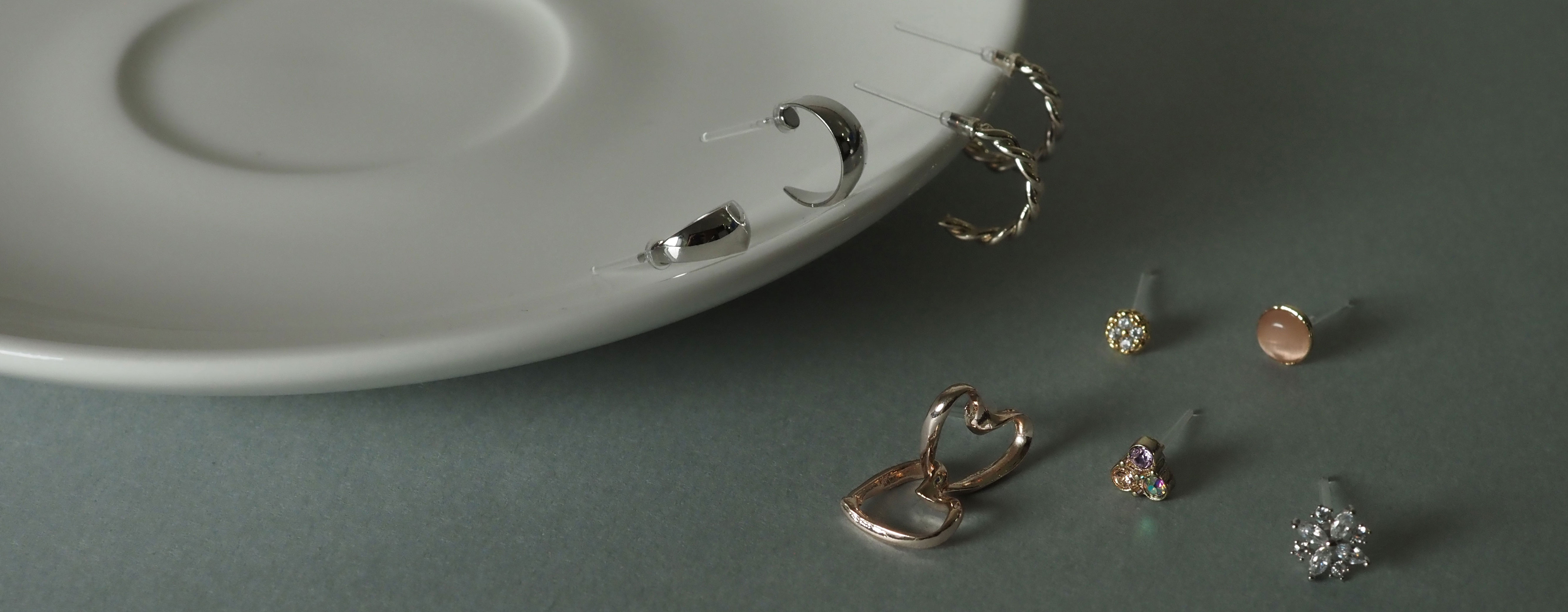 樹脂ポストピアス