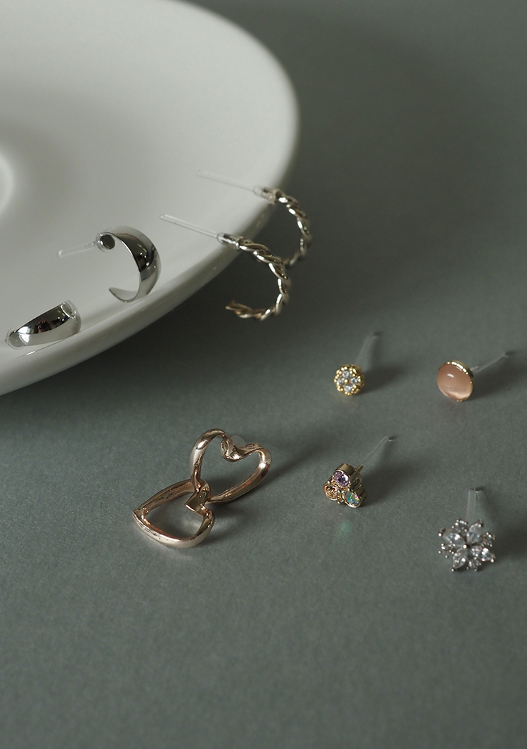 樹脂ポストピアス