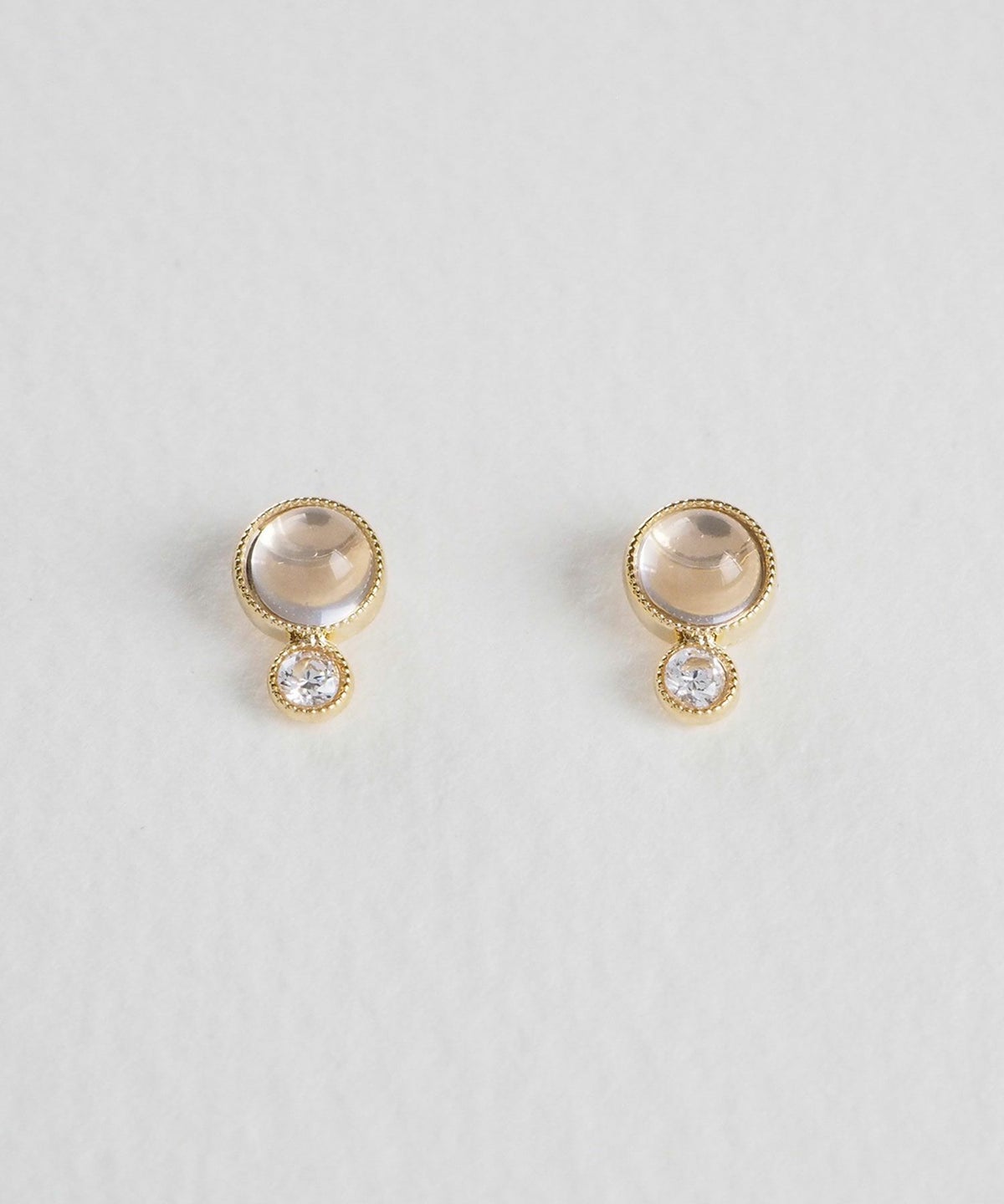 ナチュラルストーンとクリスタルのチタンポストピアス【MUK Dreamy stone】