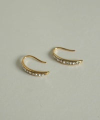 チェコストーンフックピアス