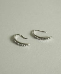 チェコストーンフックピアス