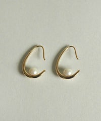 パールフックピアス