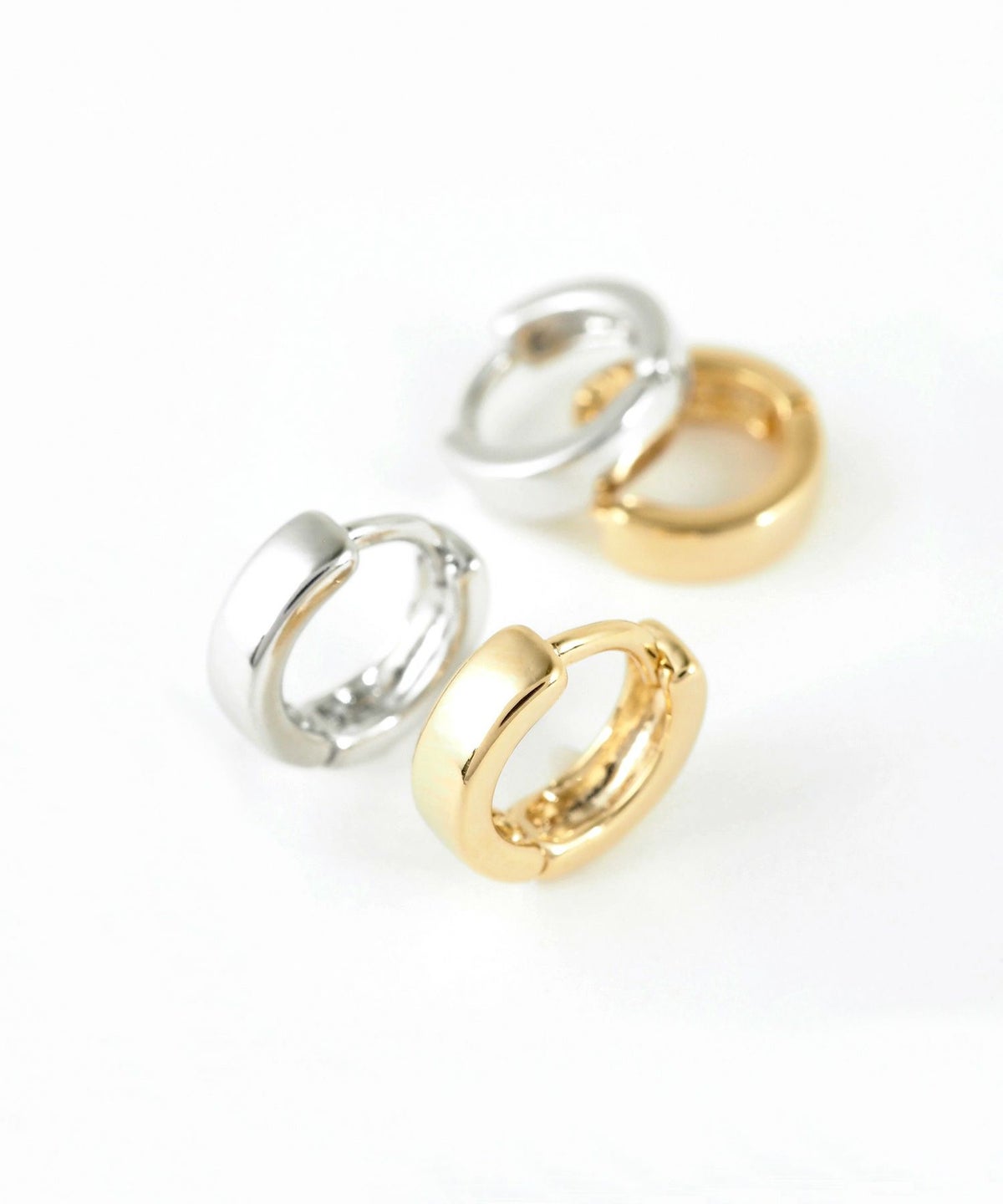 プチフープワンタッチピアス