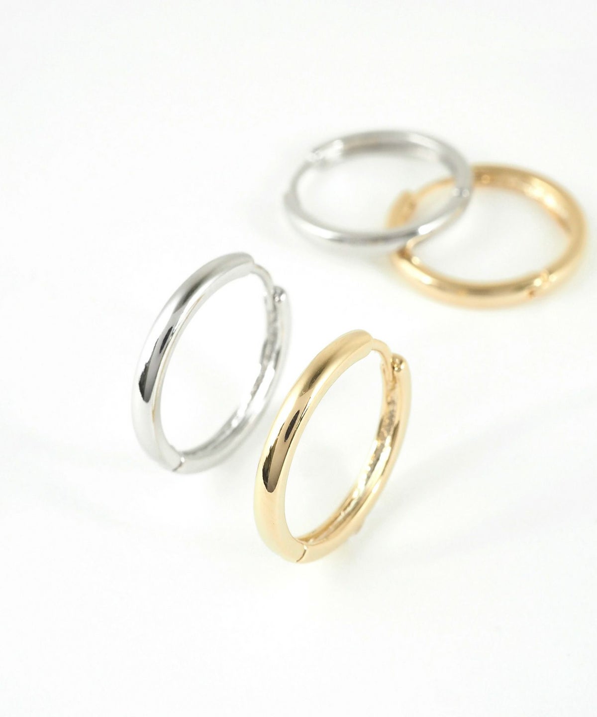 ラージフープワンタッチピアス