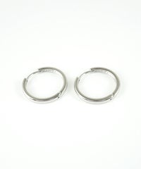 ラージフープワンタッチピアス