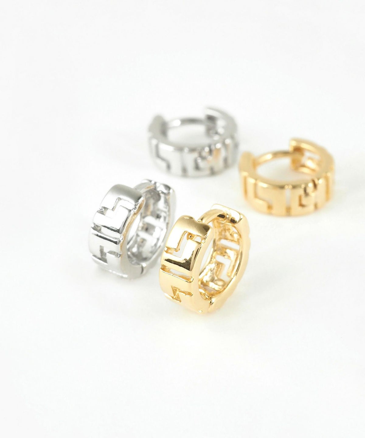 幾何学デザインワンタッチピアス