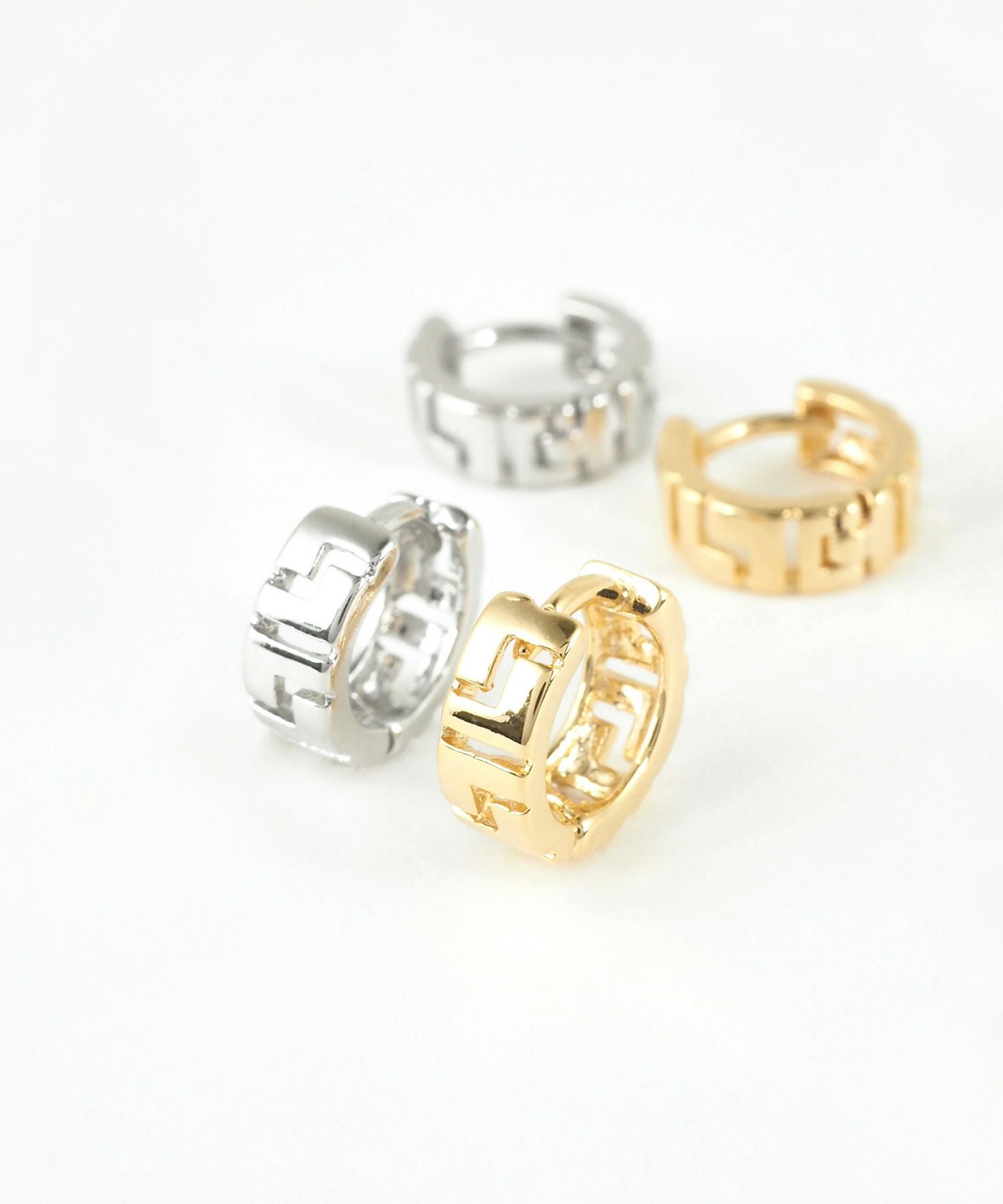 幾何学デザインワンタッチピアス