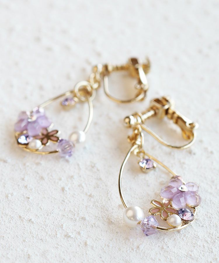 ドロップラインフラワーIMFスプリングイヤリング