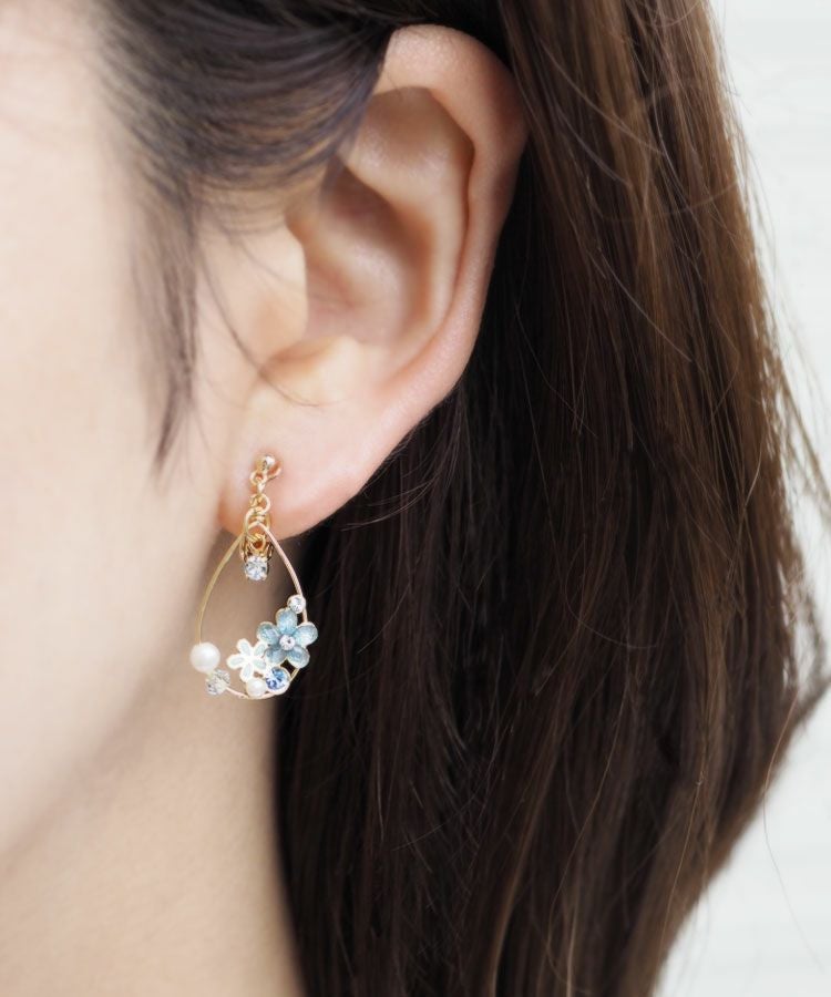 ドロップラインフラワーIMFスプリングイヤリング