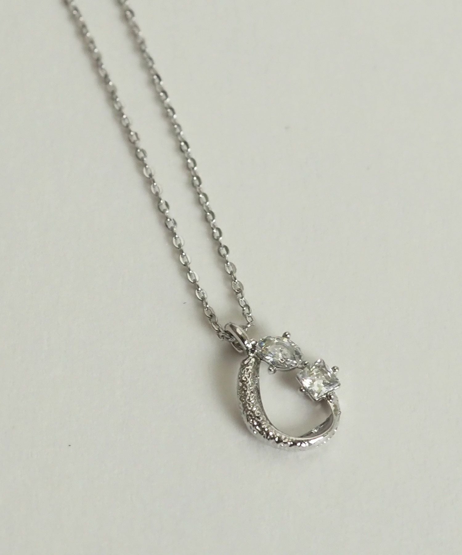 Drop&stonesペンダント