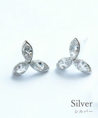 スリーダイヤセラミックポストピアス