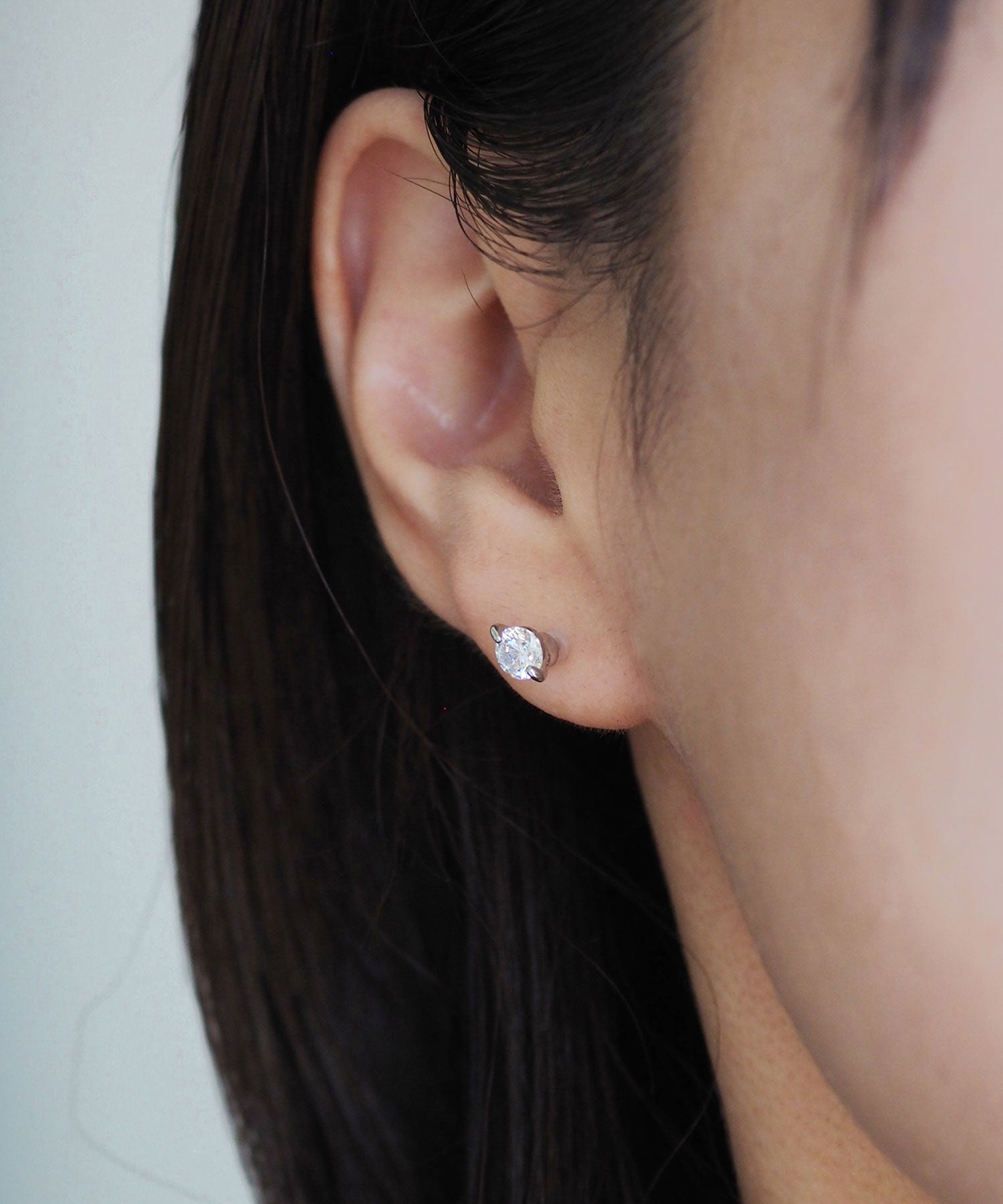 シンプルラウンドストーンセラミックポストピアス(4.5mm)