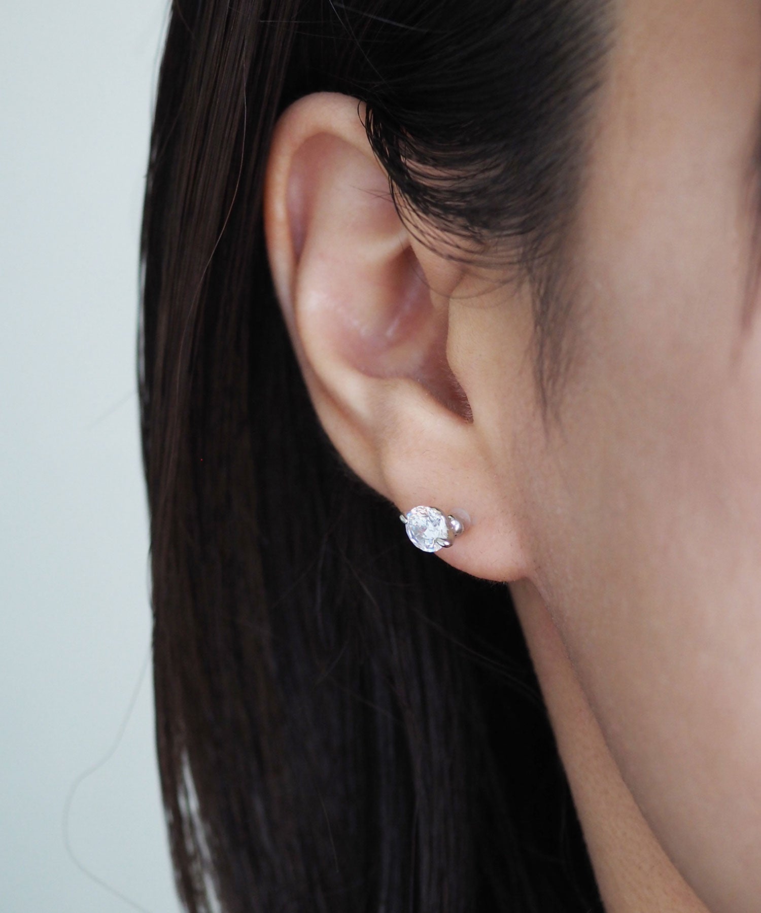 シンプルラウンドストーンセラミックポストピアス(5.5mm)