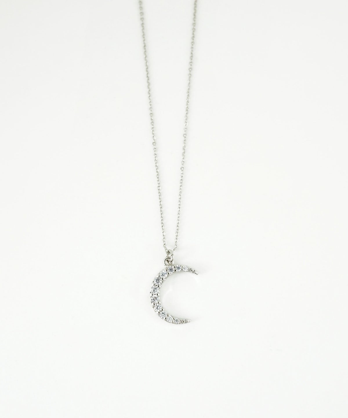 クレセントムーンキュービックジルコニアプチペンダント【MUK】