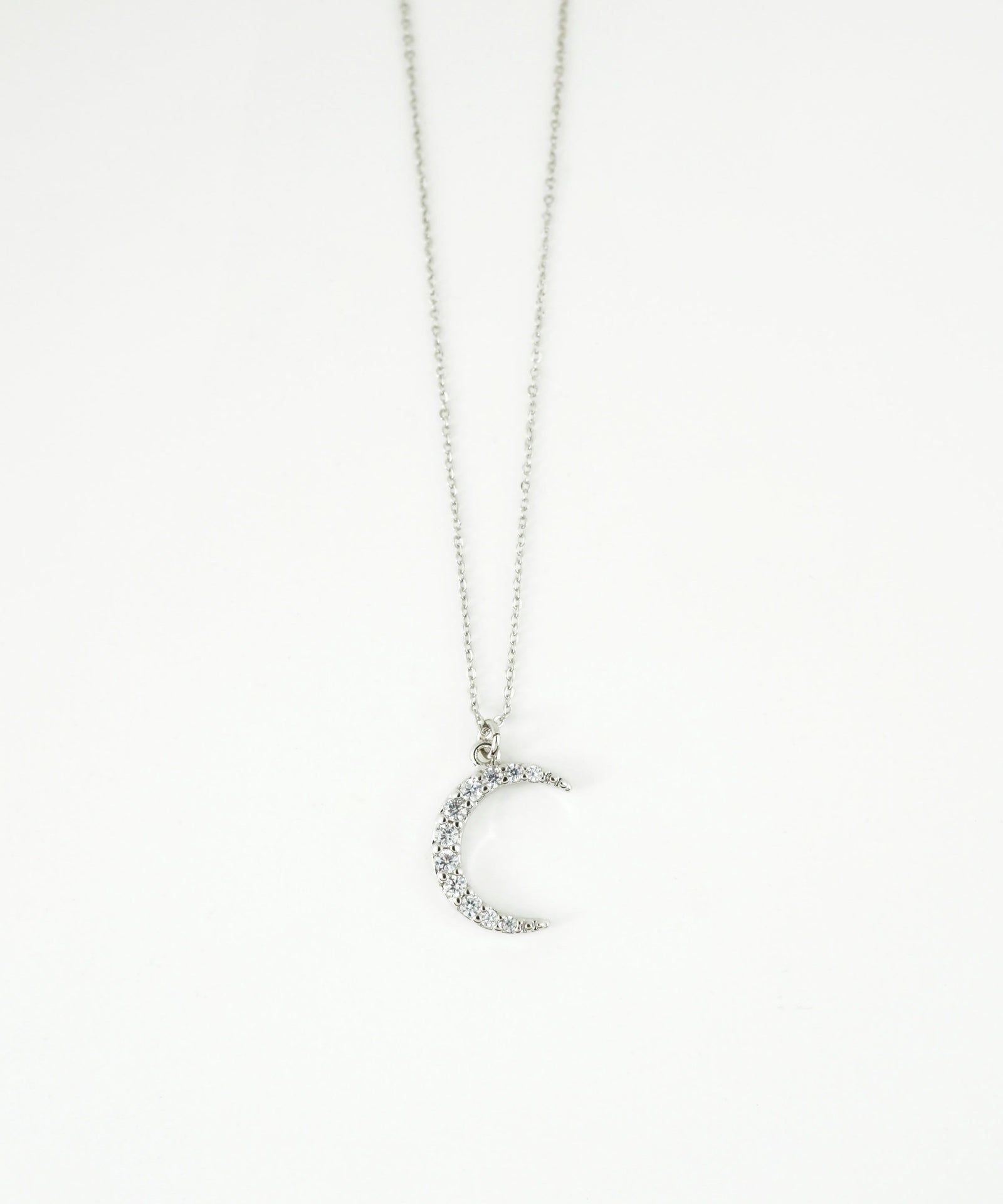 クレセントムーンキュービックジルコニアプチペンダント【MUK】