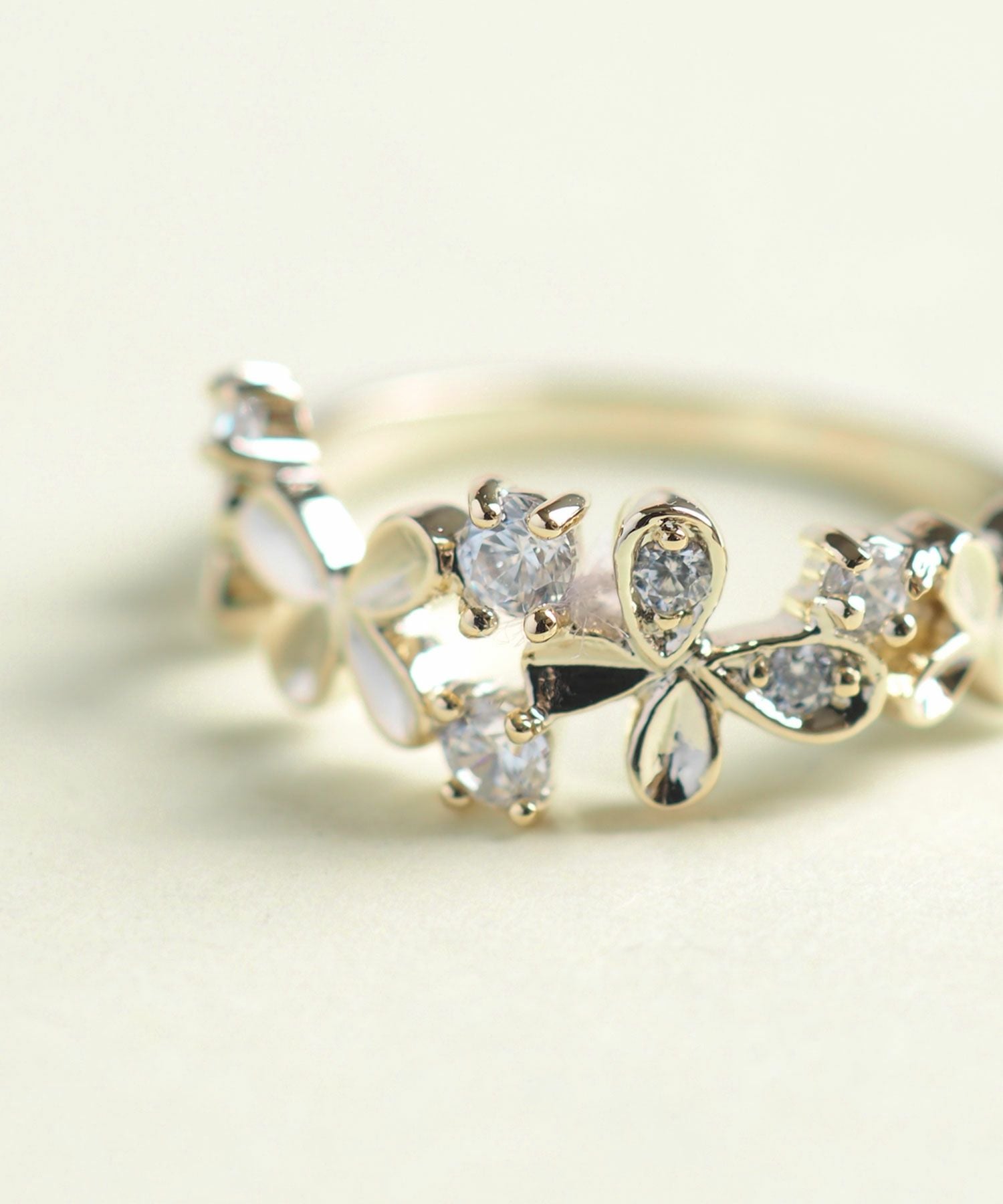 【web限定】バタフライアラウンドピンキーリング【MUK shady sophy】