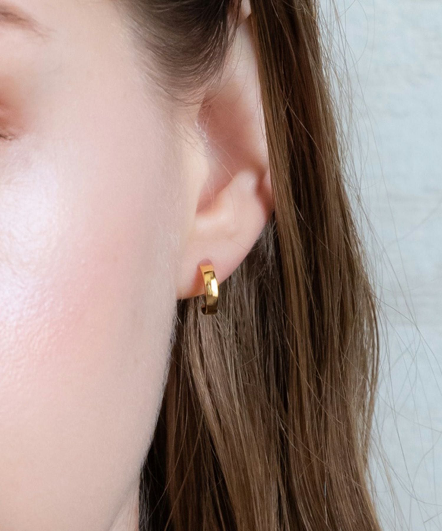 ラインストーンダブルラインフープK18ポストピアス | 【公式】MUK