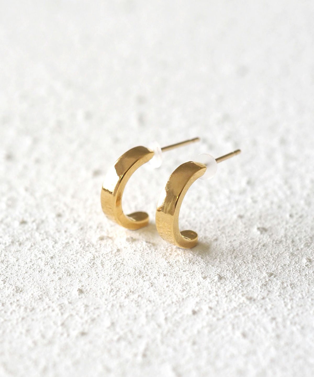 チャンキーフープK18ポストピアス