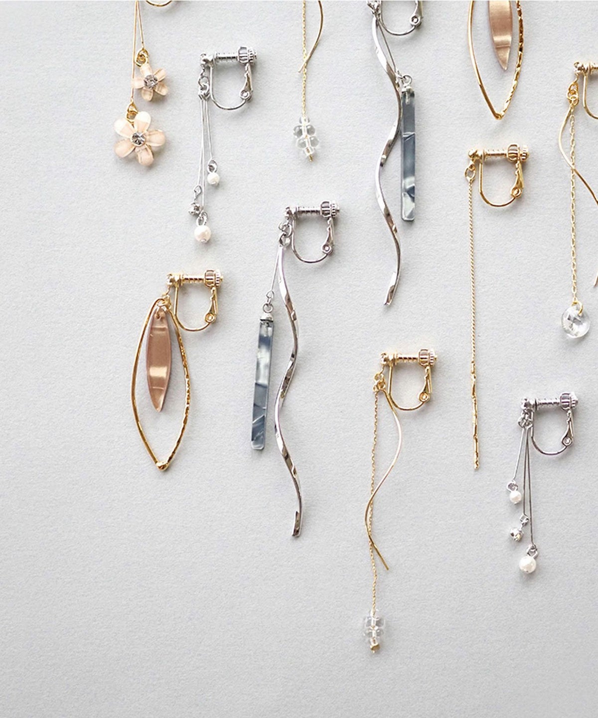 クリアストーンスウィングIMFスプリングイヤリング