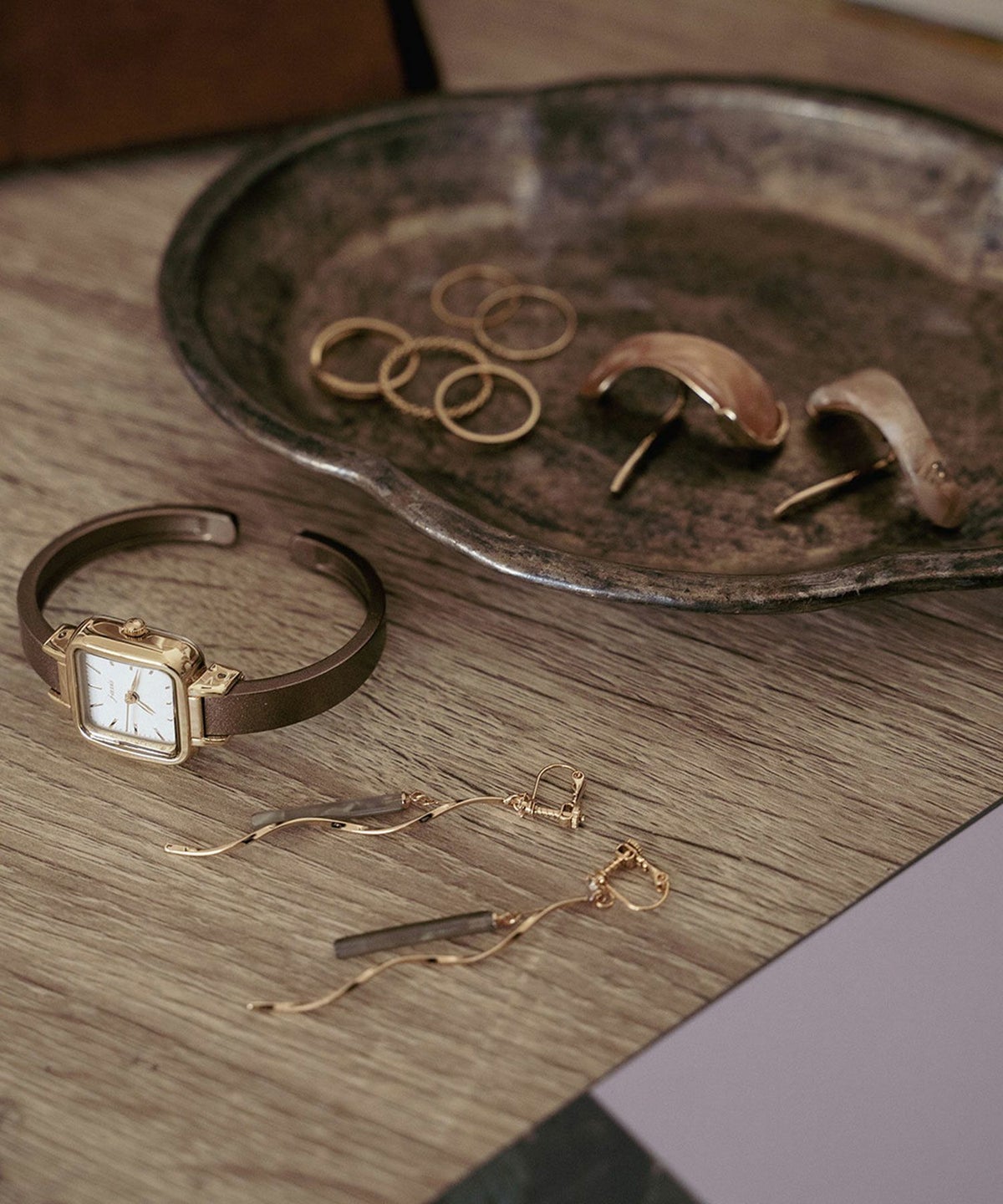 マーブルバースウィングIMFスプリングイヤリング