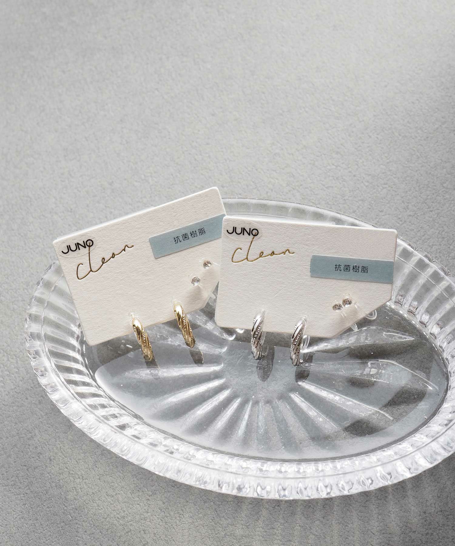 ツイストフープセット抗菌樹脂ノンホールイヤリング