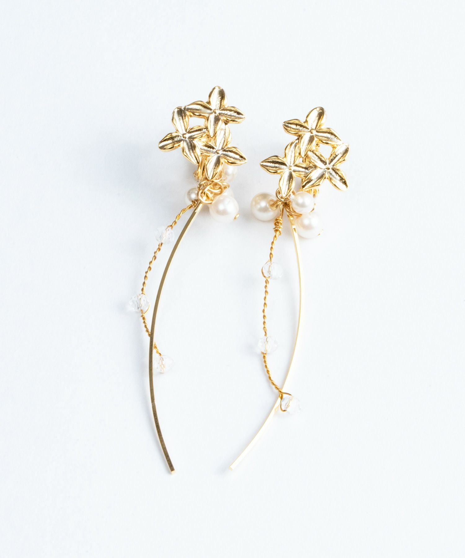 フロウリリーIMFスプリングイヤリング