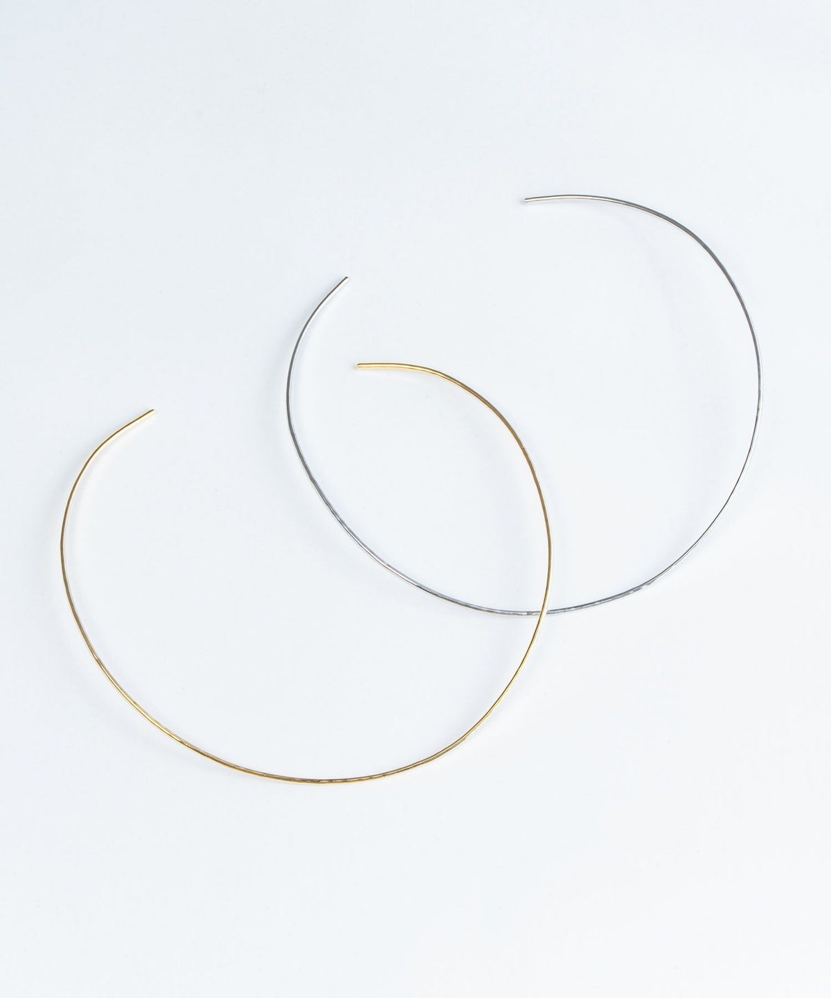 シンプルメタルワイヤーチョーカー