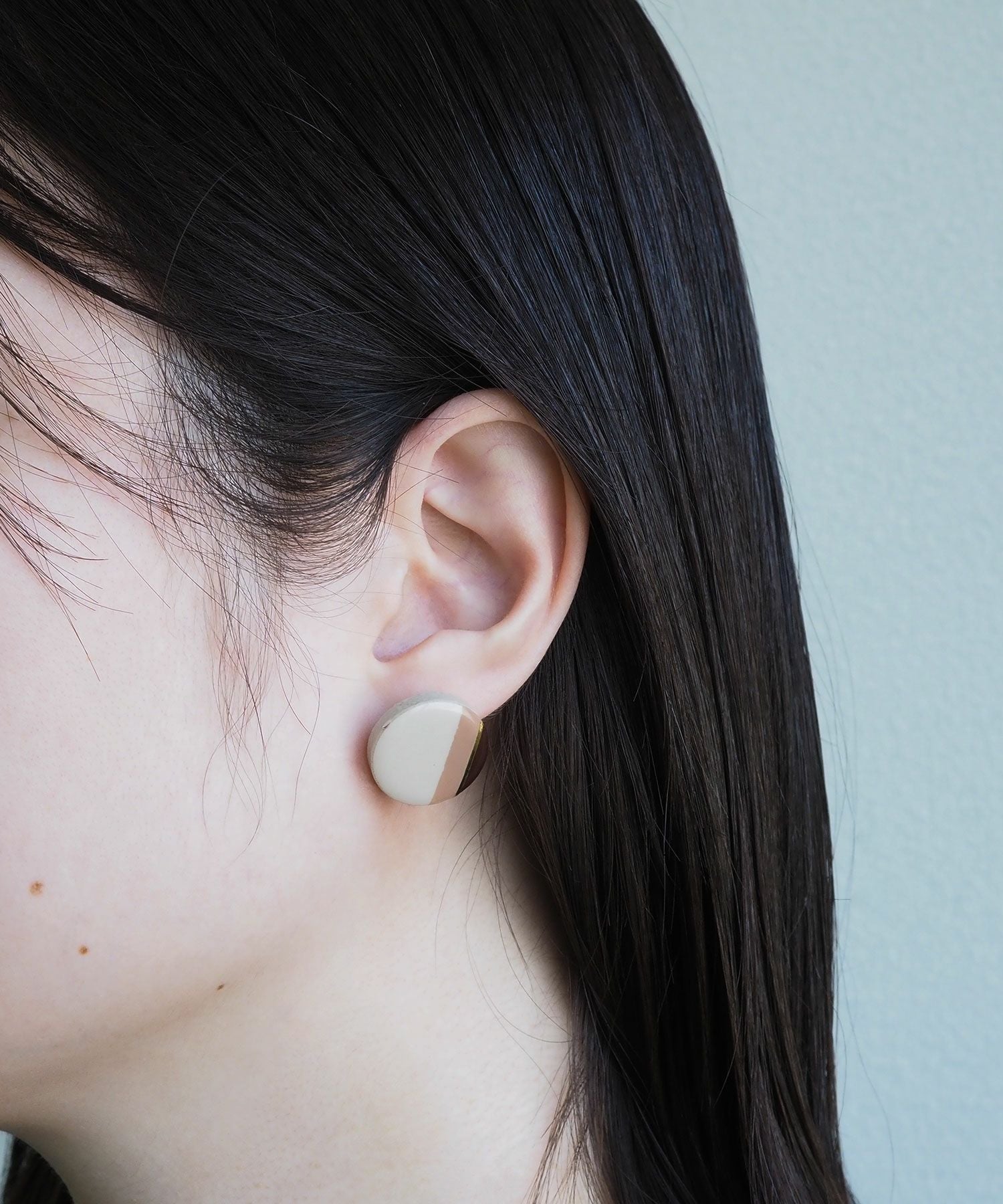 【MUK別注】美濃焼クラシックラインモカブラウンチタンポストピアス【MIKELO】