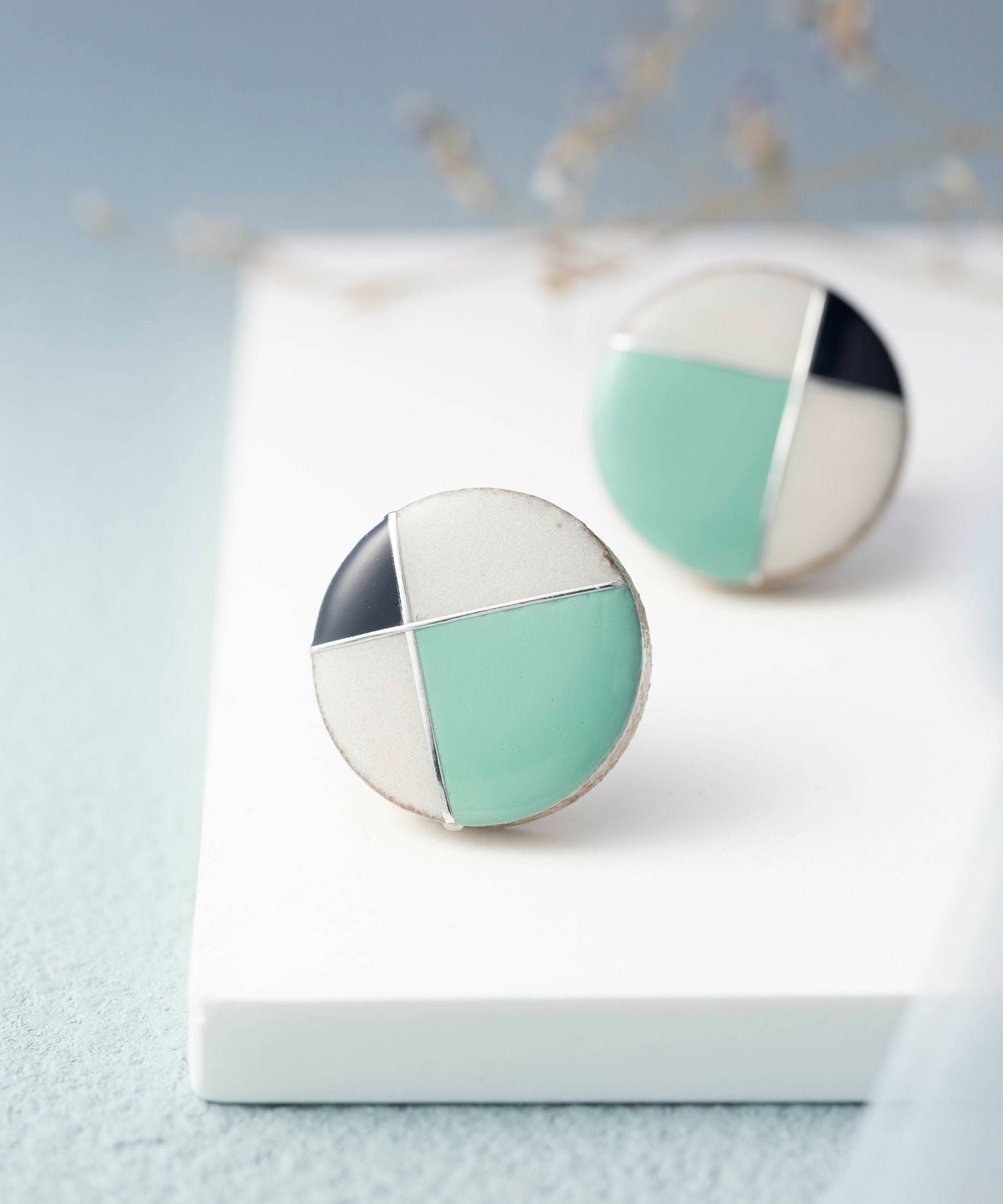 美濃焼フレンチクラシカルグリッドイヤリング【MIKELO】