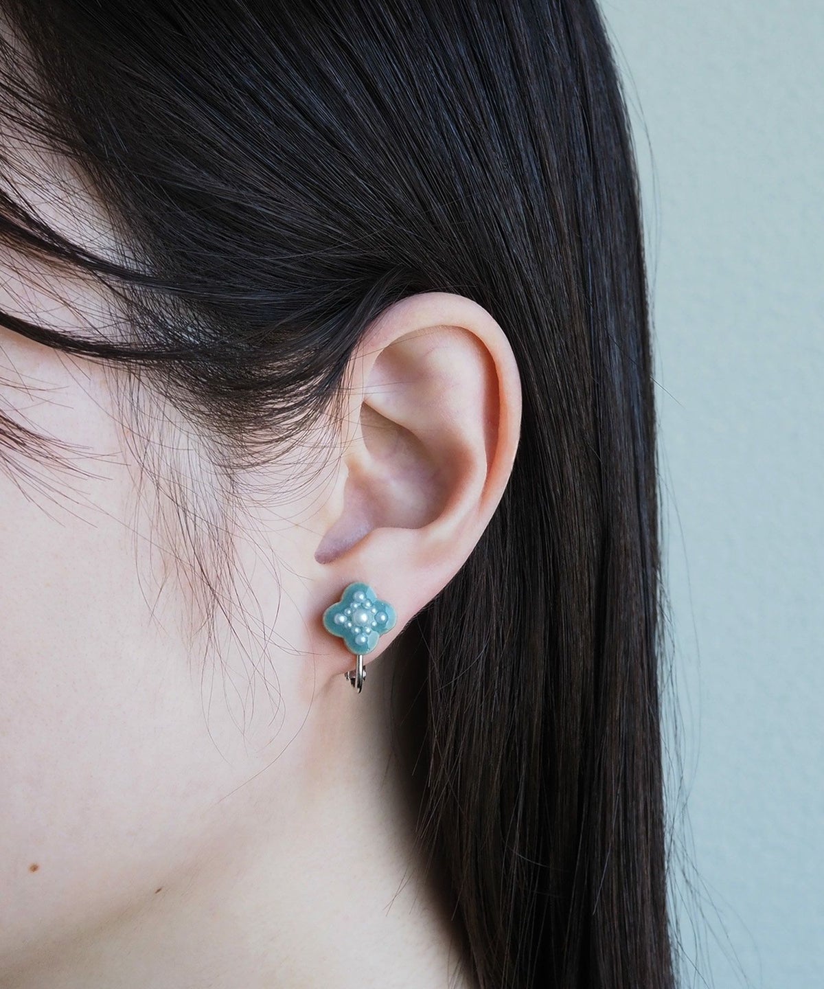 美濃焼小花開花パールイヤリング【MIKELO】