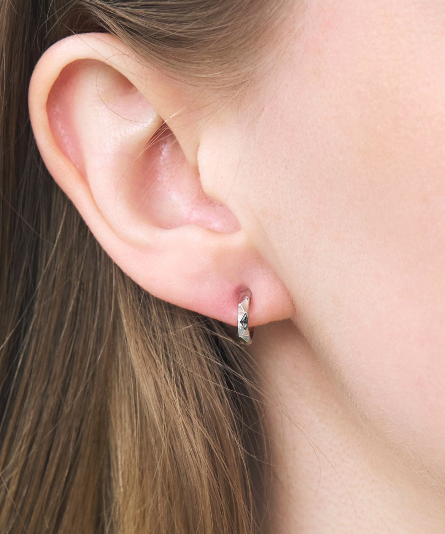 【web限定】ルミダイヤカットループフィットイヤリング【Lumirise】