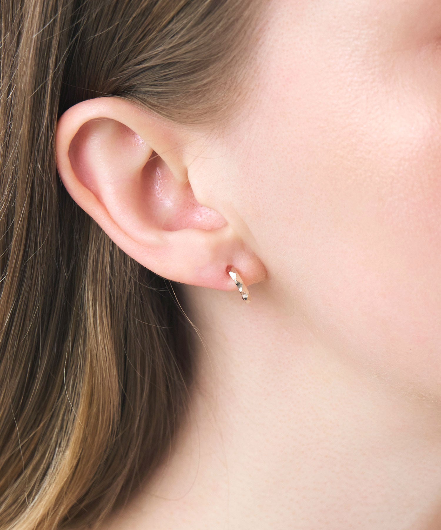 【web限定】ルミダイヤカットループフィットイヤリング【Lumirise】