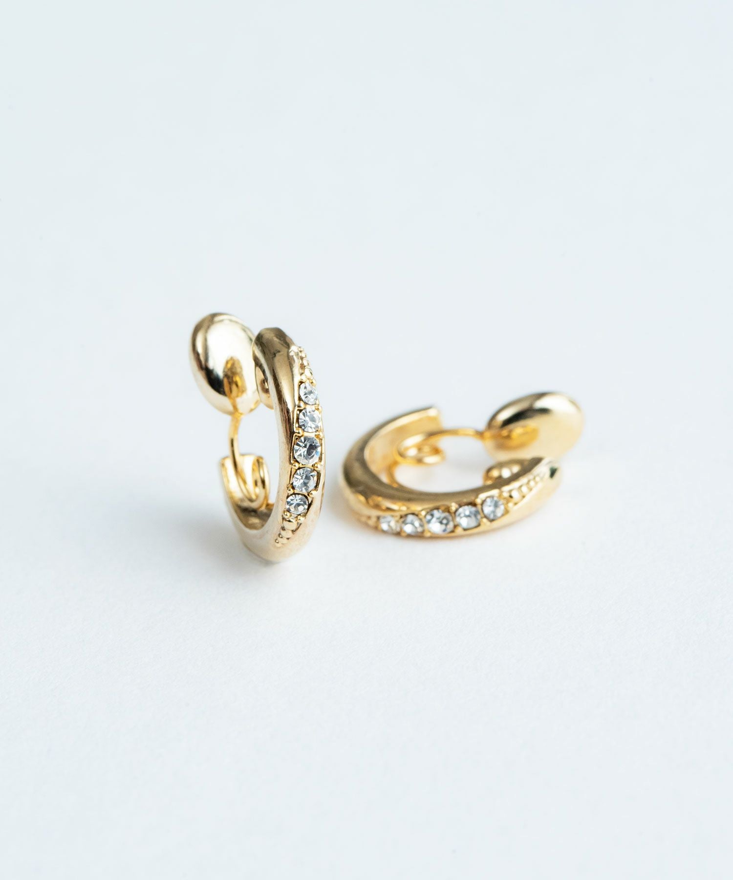 【web限定】ルミタイニーストーンループフィットイヤリング【Lumirise】