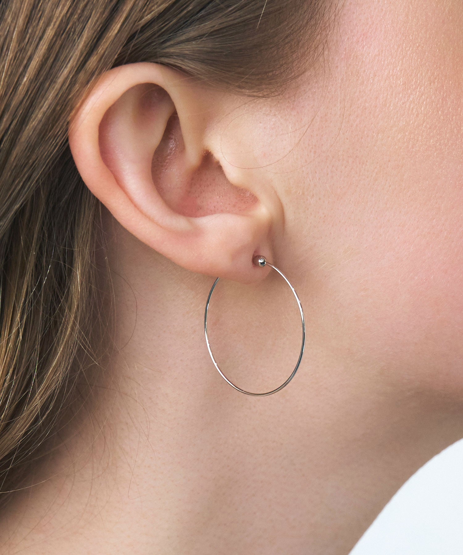 【web限定】ルミワイヤーフープセラミックポストピアス【Lumirise】