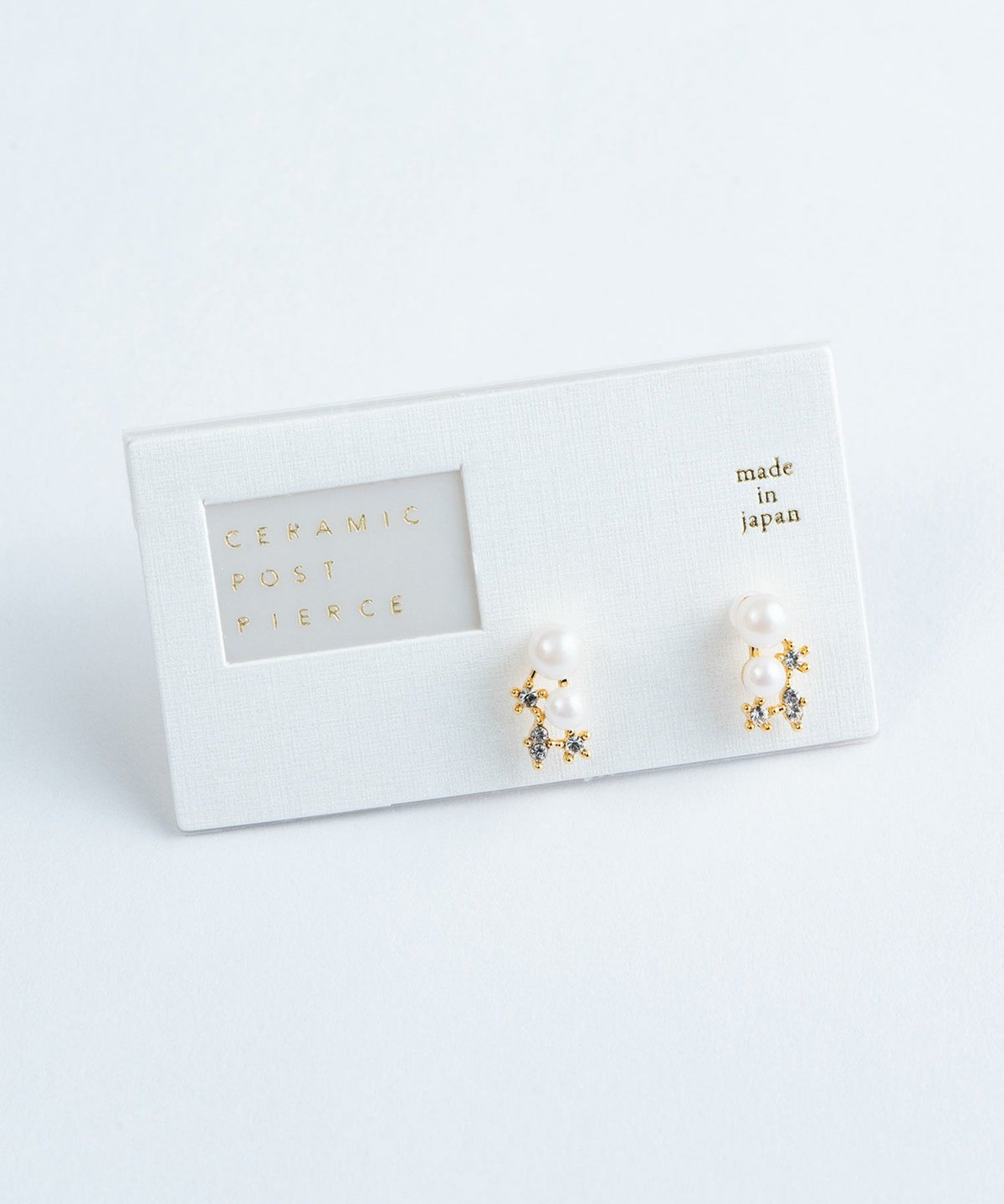 コンステレーションパールセラミックポストピアス