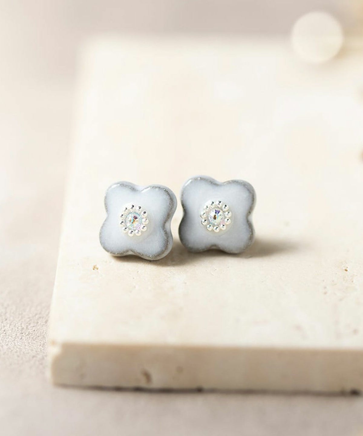 「tou」美濃焼スワロフスキーフラワーイヤリング【MIKELO】