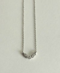 フュンフケルナーネックレス