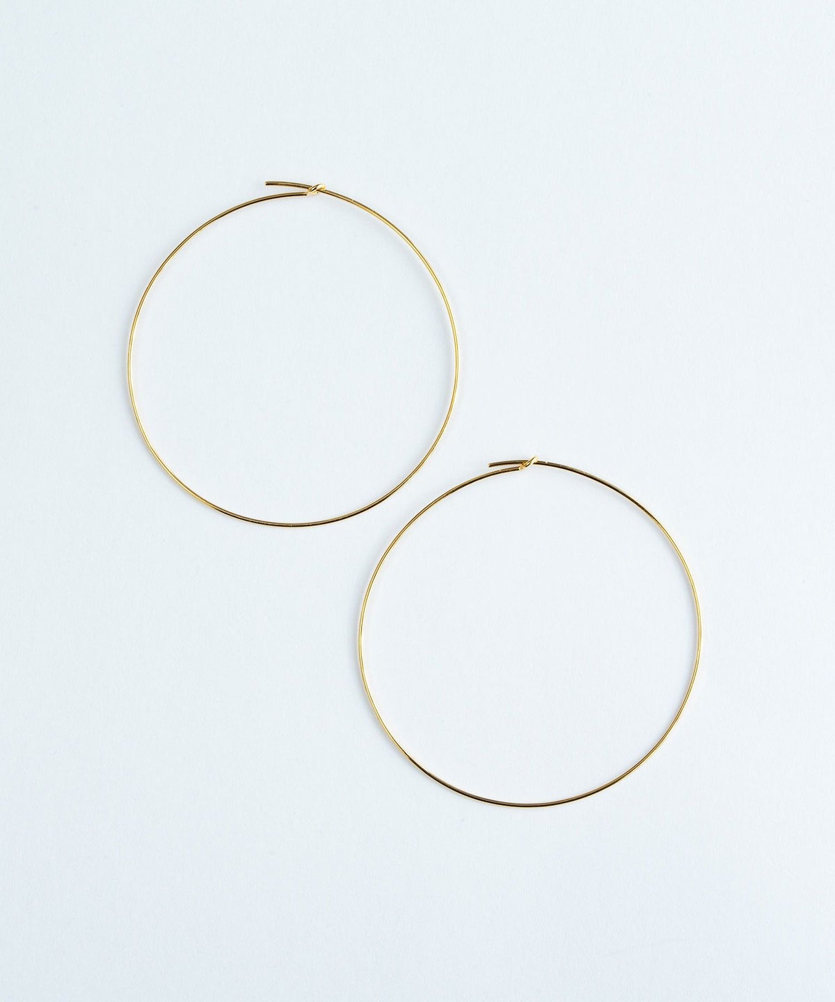 シームレススリムフープピアス(L)