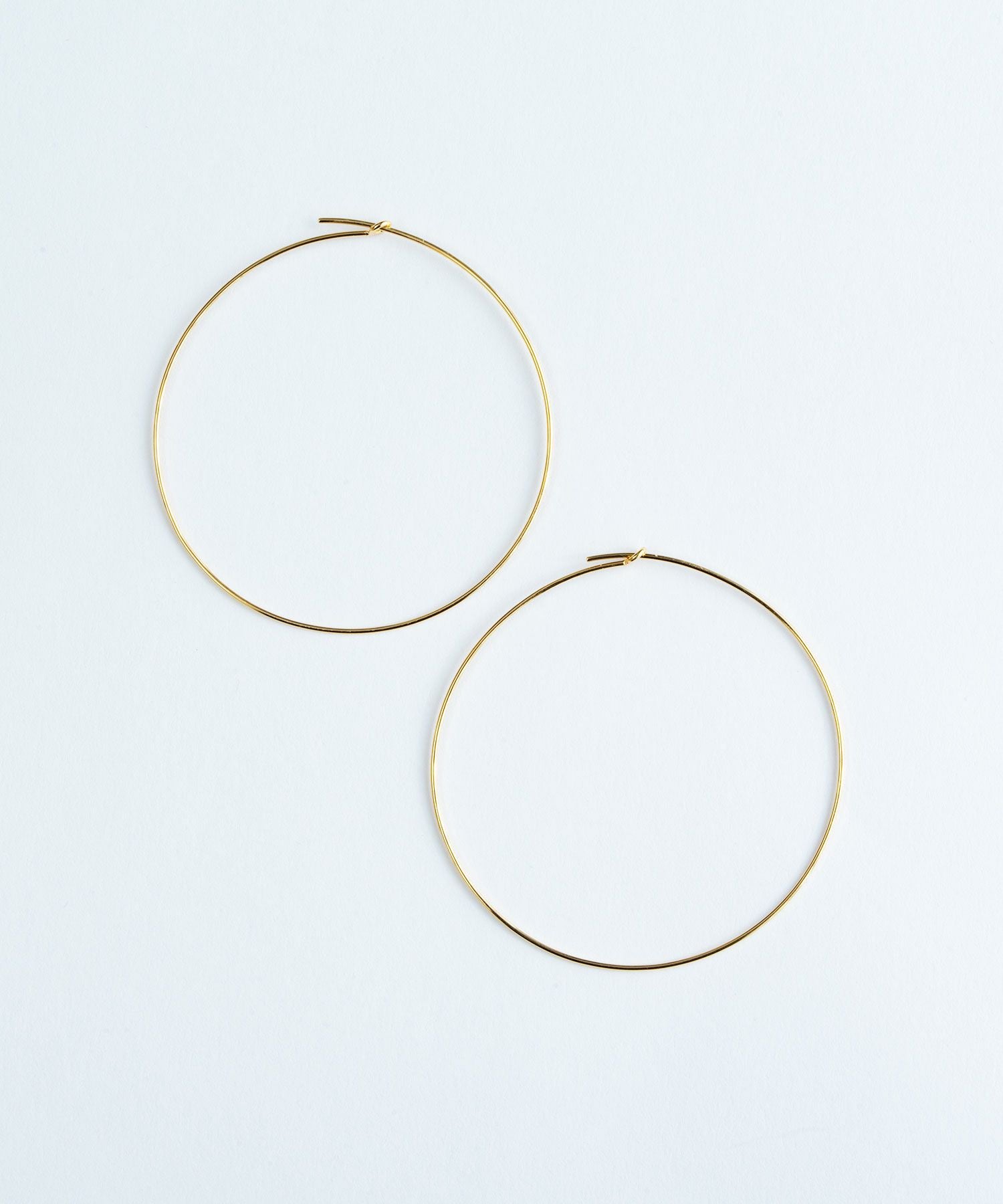 シームレススリムフープピアス(L)