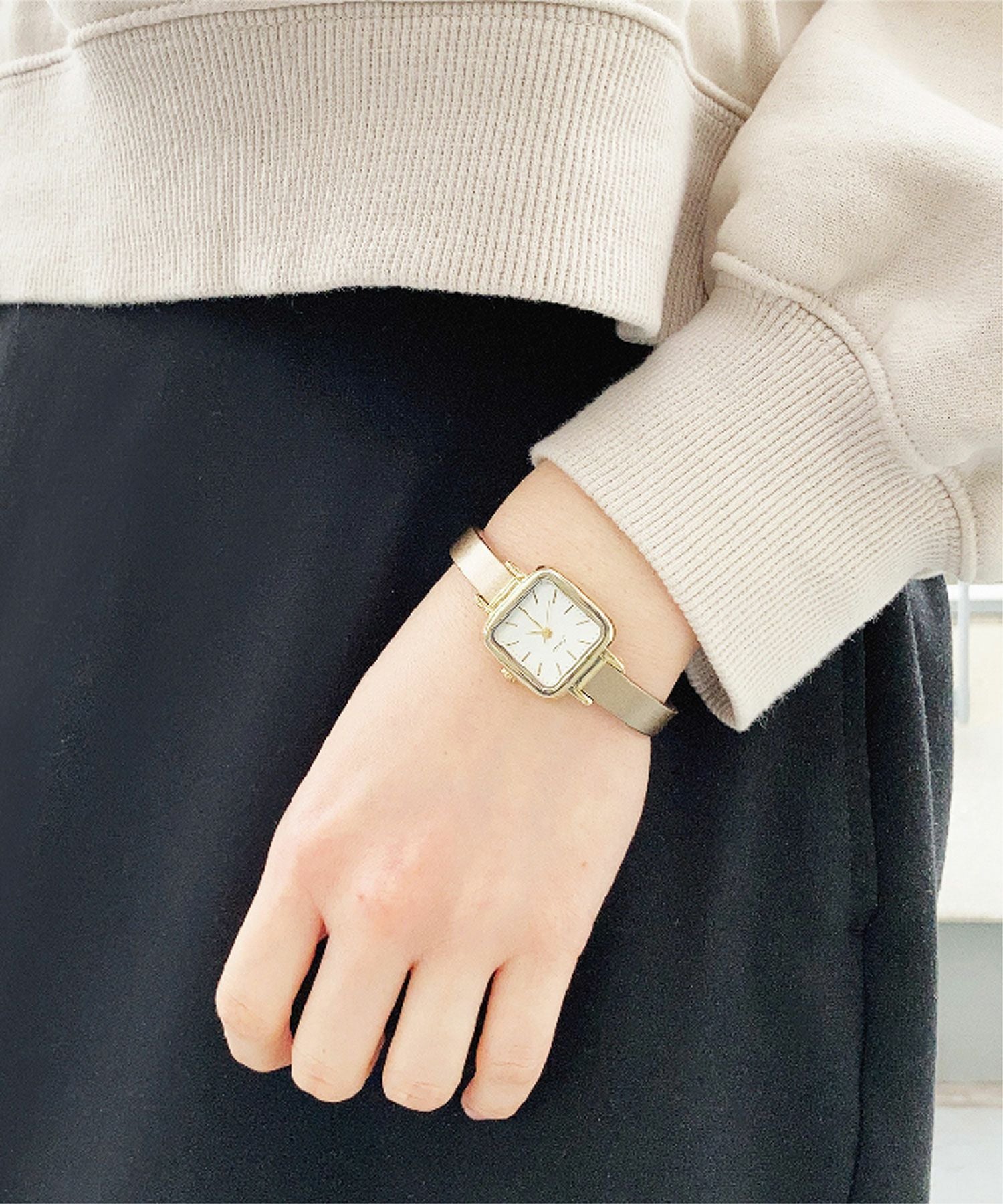 黒沢あすかさん着用】スクエア バングルウォッチ J-AXIS | 【公式】MUK