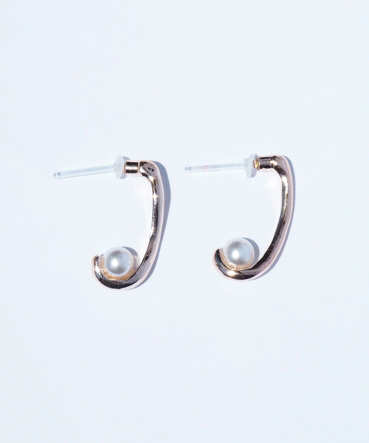 ピンクゴールドニュアンスフープ抗菌樹脂ポストピアス