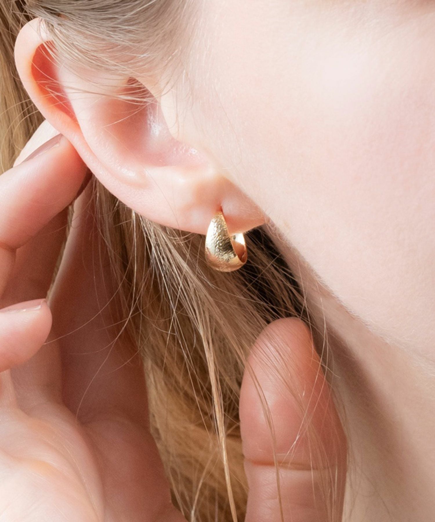 000000007223-02.jpg?size=m&w=