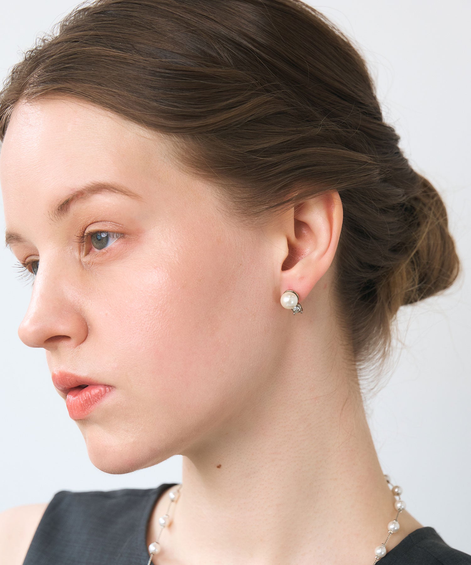 ワングレインストーンチタンポストピアス【MUK voyalibre】