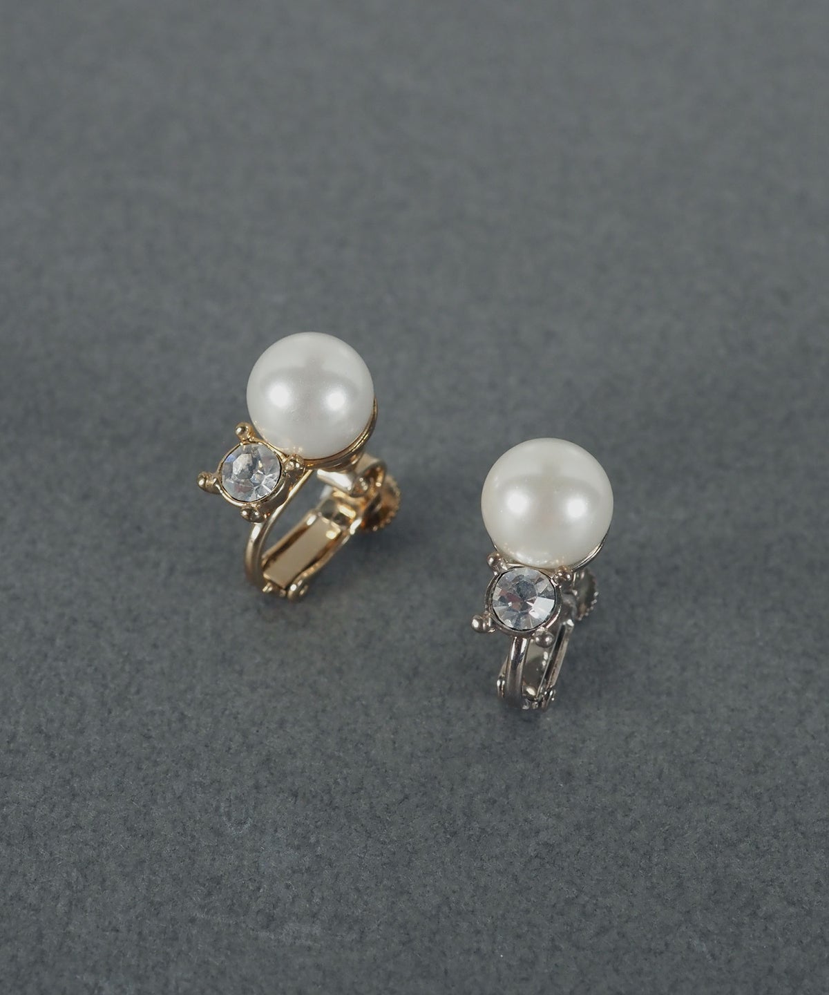 ワングレインストーンイヤリング【MUK voyalibre】